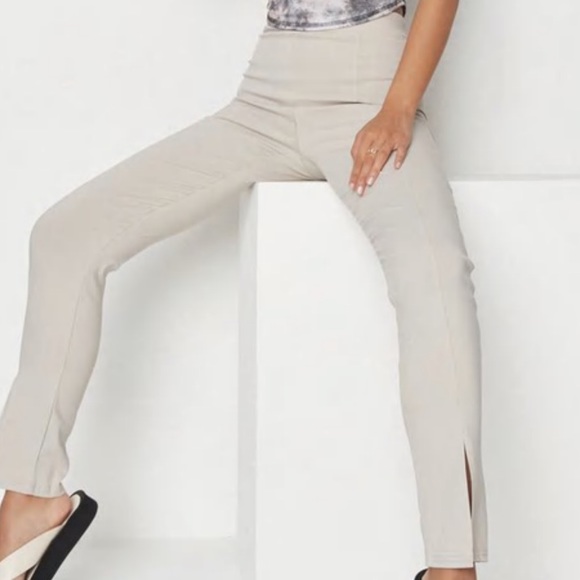 High waist, split front slim leg pant SZ Small BNWT - Picture 5 of 7